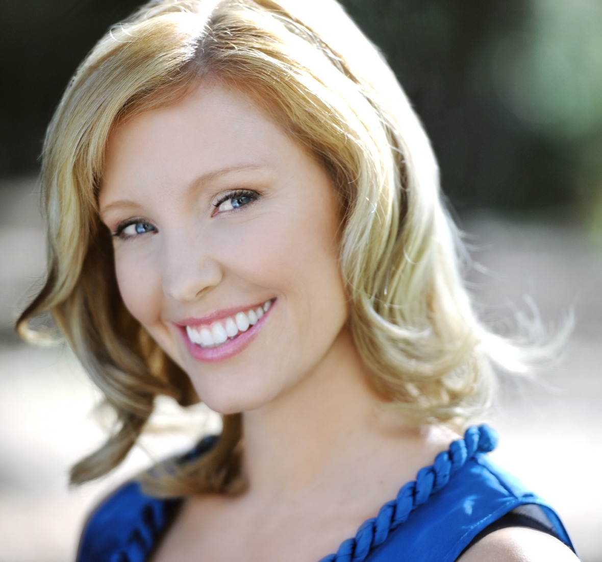SDW Headshot 1