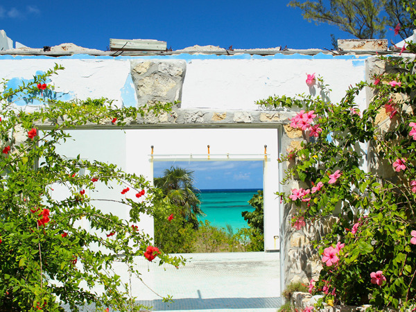 Bahamas-08-window-on-the-sea-Alessandro-Sarno