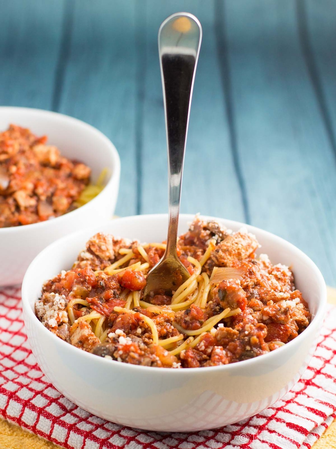 Hearty Meatless Spaghetti Sauce and 15 Seafood Salad Recipes!
