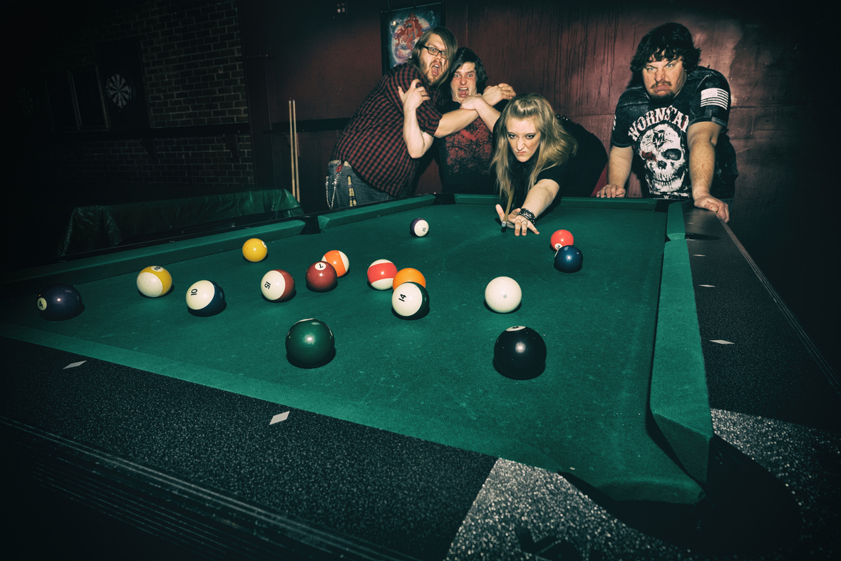 Scarlet 8 Ball Corner Pocket