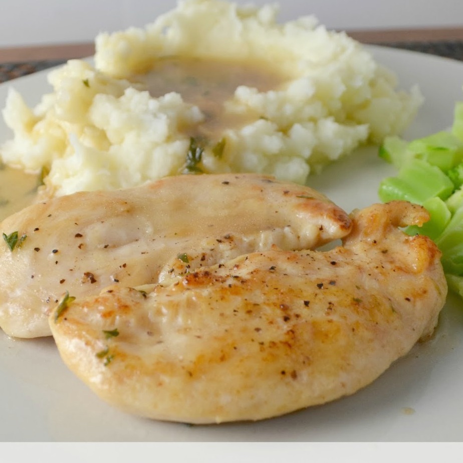 14 Dinner Recipes Using Chicken & 9 Sides to Serve With Them