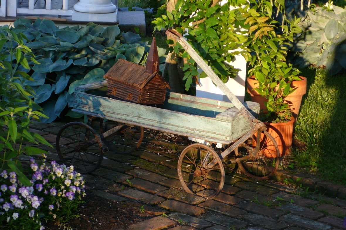 Antiques in the Garden Blog