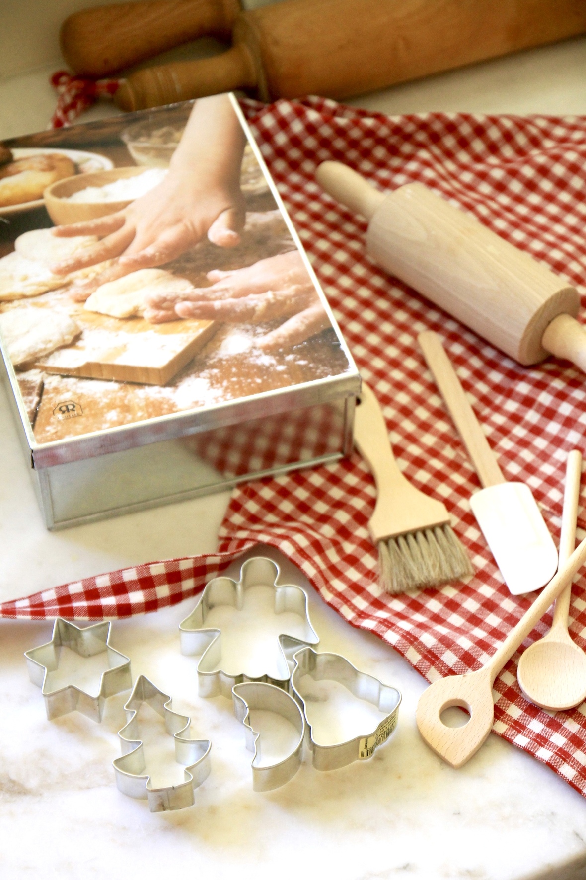 Our Favorite Sugar Cookies Decorating