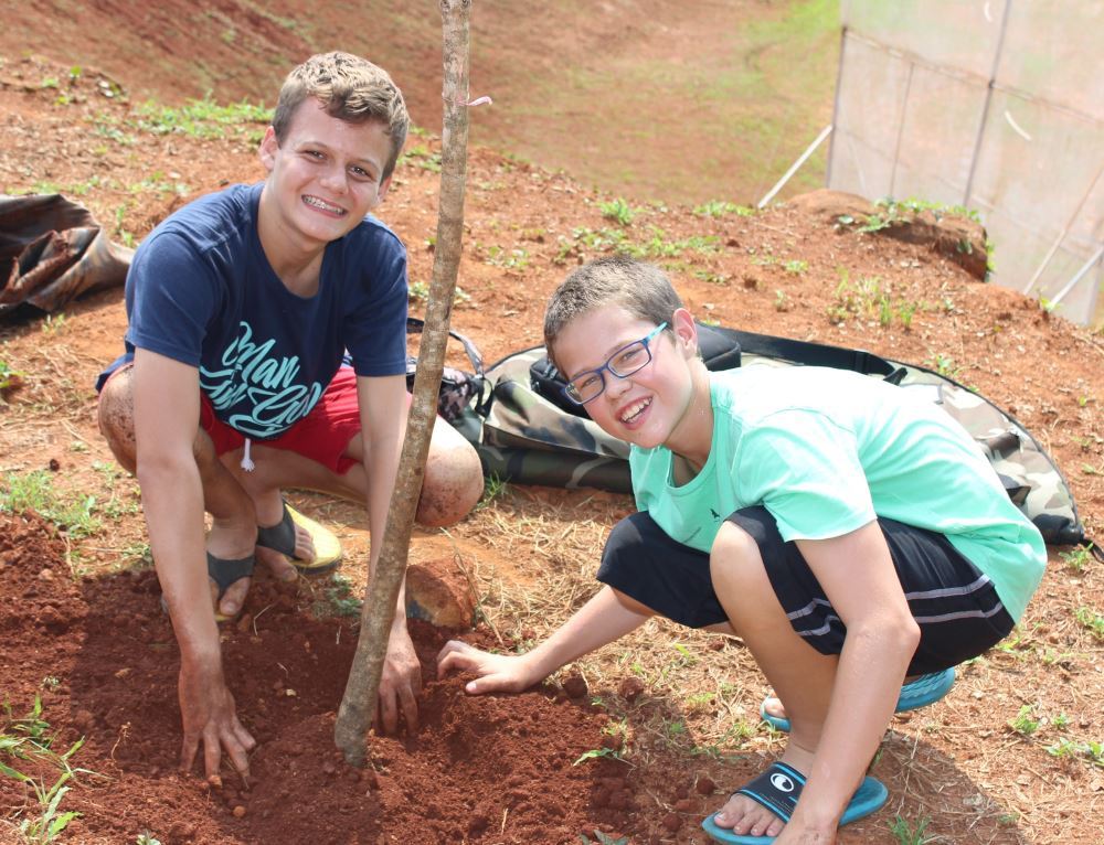 2017-Plant-a-tree-day 1