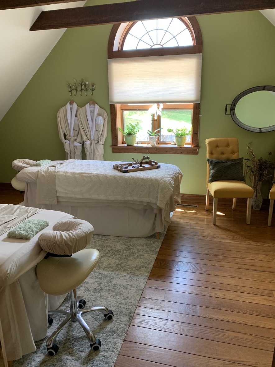 NEW SPA at Oak Lodge!