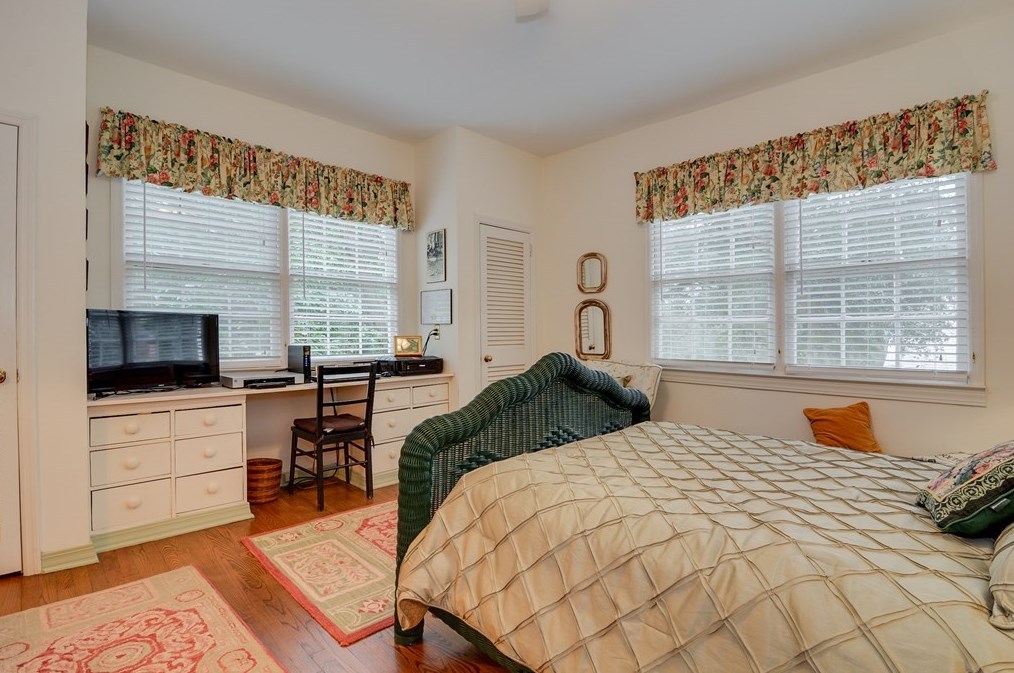 Just Listed Near Hitchcock Woods Stirrup Cup Cottage