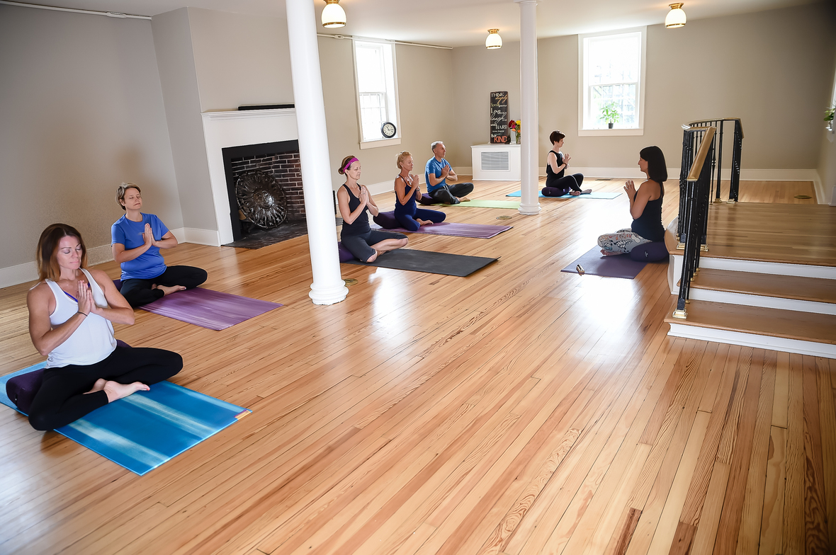 online yoga studios hiring