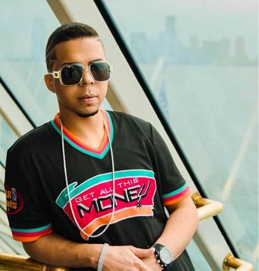 Urbano Teddy La Vuelta estrena “Pana de Que” a ritmo de Reggaetón en New York