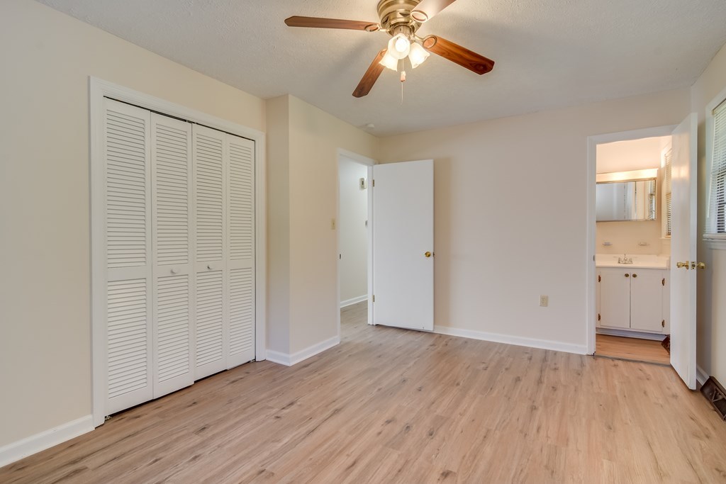 Major Price Reduction in Aiken's Southside!! 408 Heathwood Drive