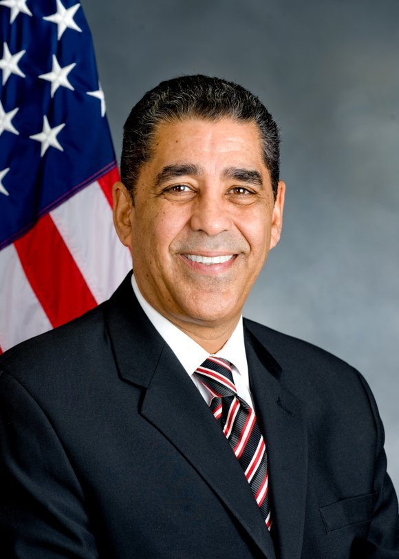 Congresista Espaillat encabezara manifestación para exigir a DIRECTV Television Dominicana