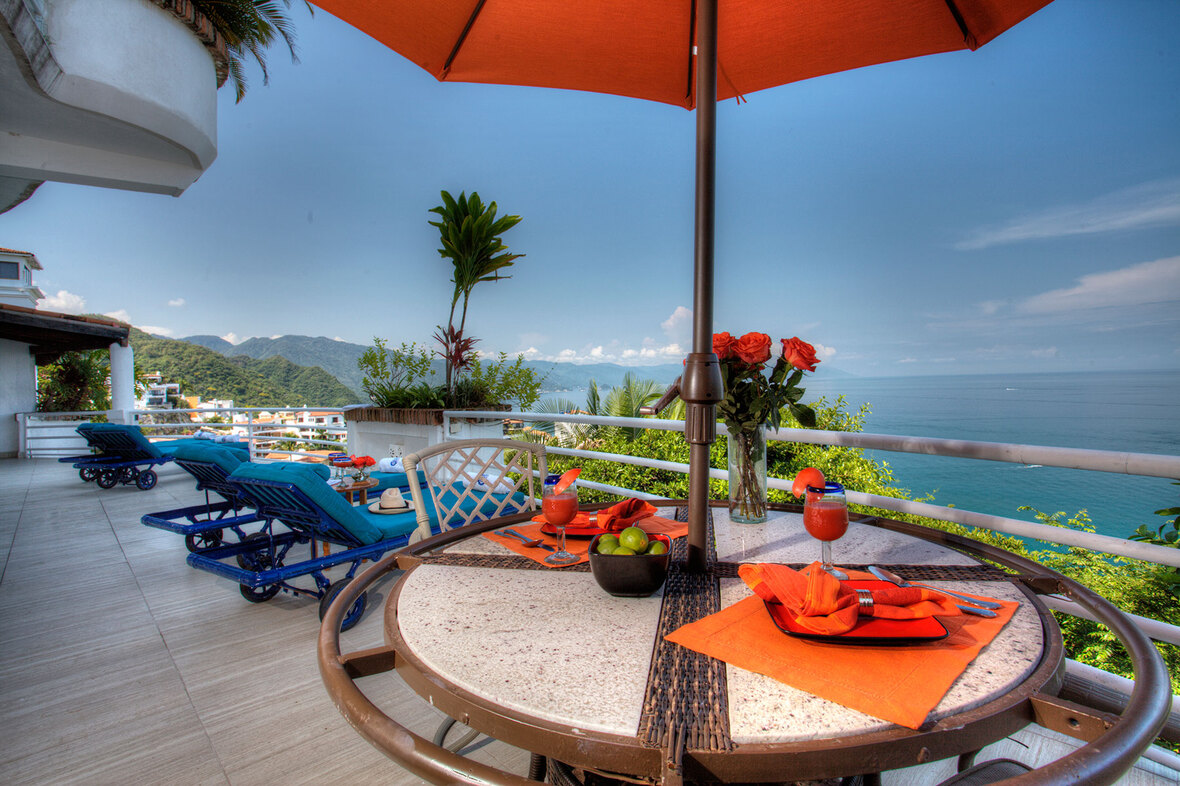 Last minute Puerto Vallarta specials