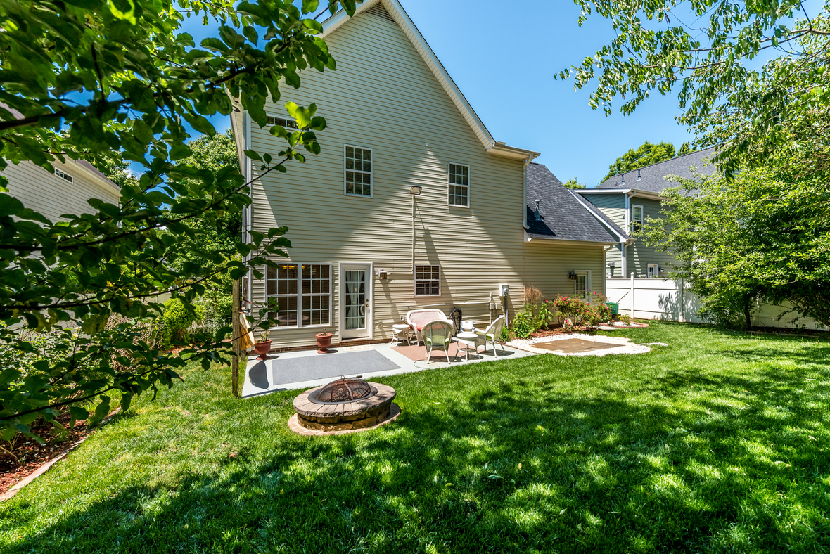 NEW LISTING! 19238 Coachmans Trace, Cornelius NC 28031