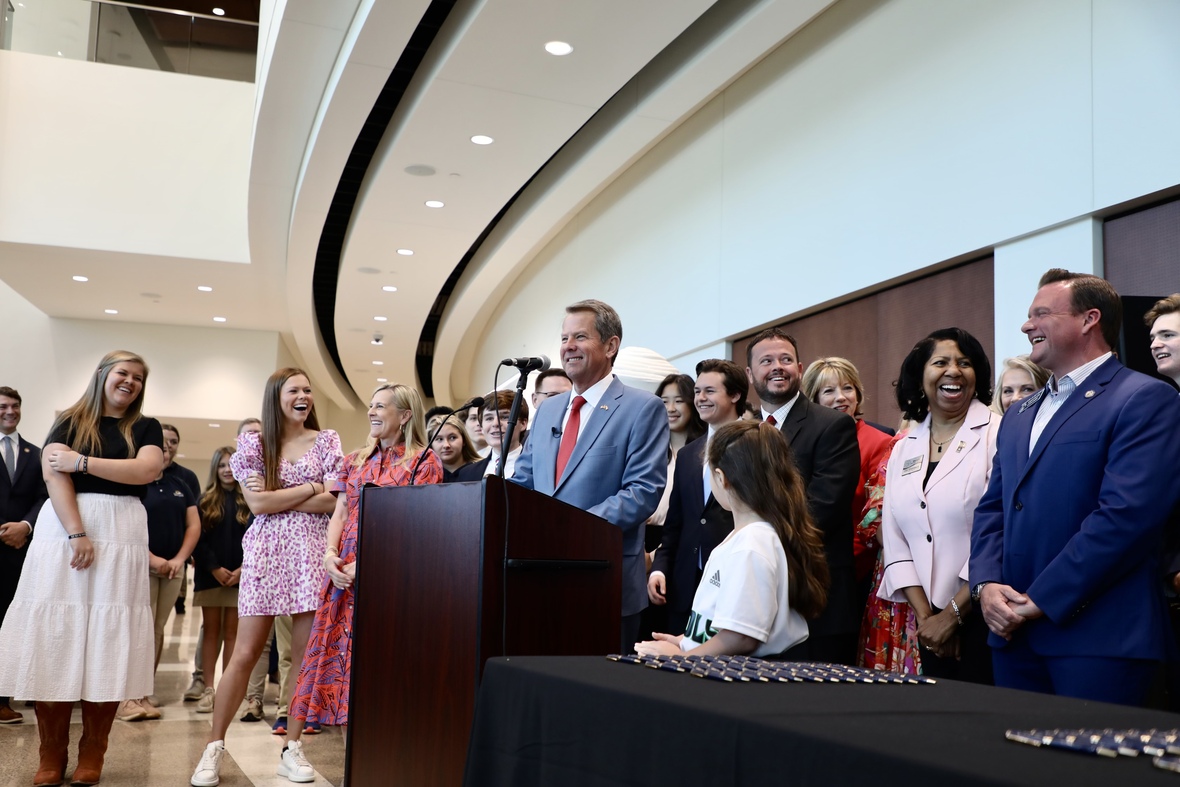 F12BD2FE-B30B-49FB-B07C-87CFD1D0B493