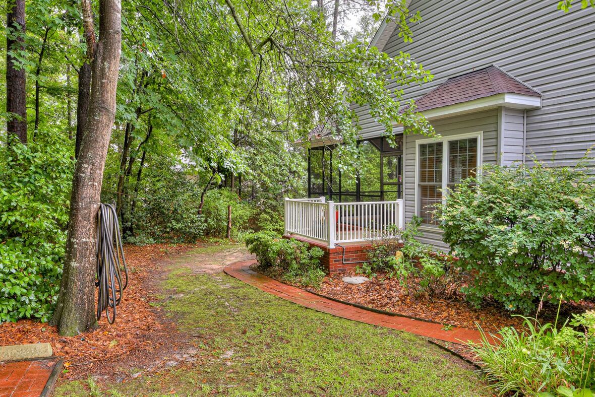 Price Reduced in Woodwinds!! 3 BR/4 BA House on Aiken's Southside 1 Woodwind Way