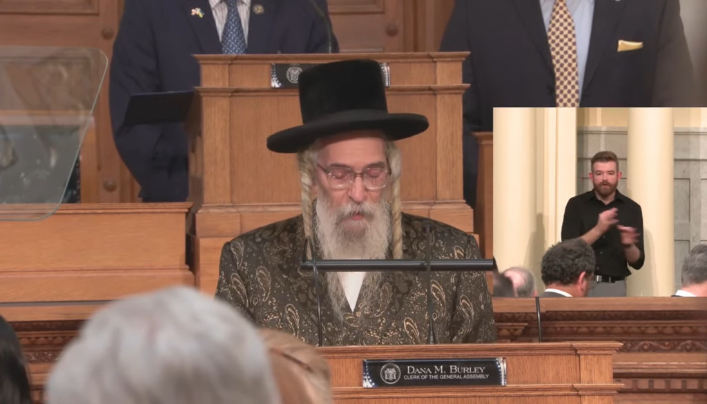 14113915-167338424863bdd13775a5516733842474819