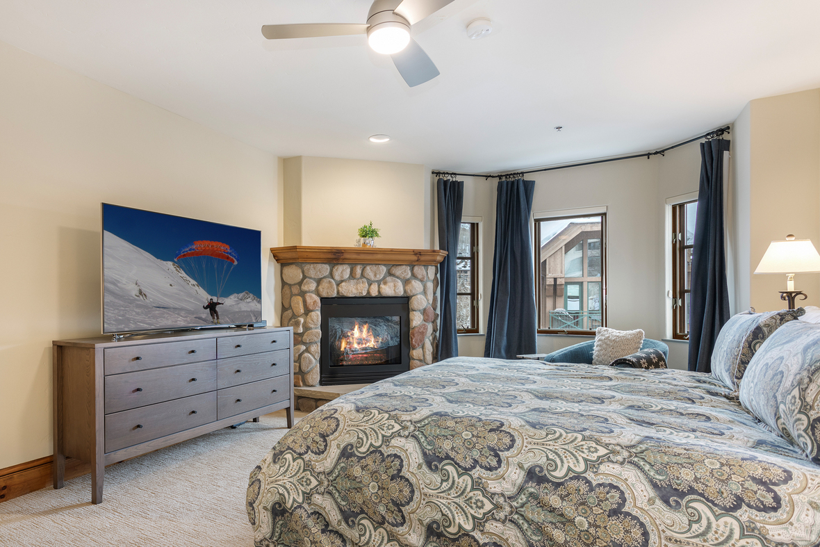Amazing Beaver Creek Luxury Condo Ski in Ski Out Jonny "Mogambo