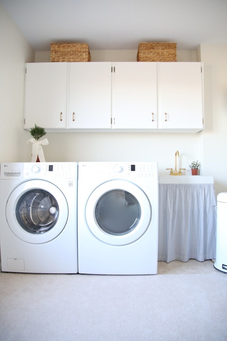 20 Inspirational Laundry Rooms + A DIY Remodel BuiltIn Laundry Unit