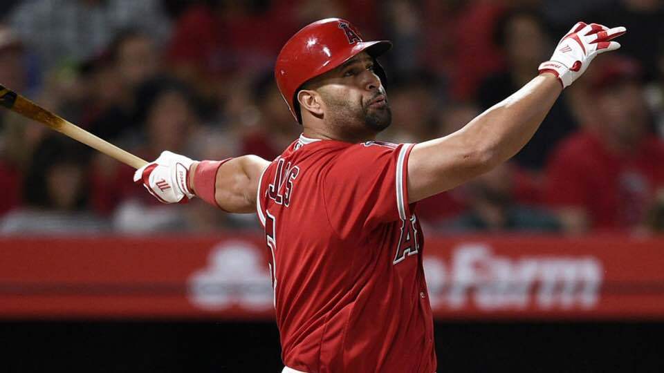 31960943 1944016982277367 695795224621875200 n