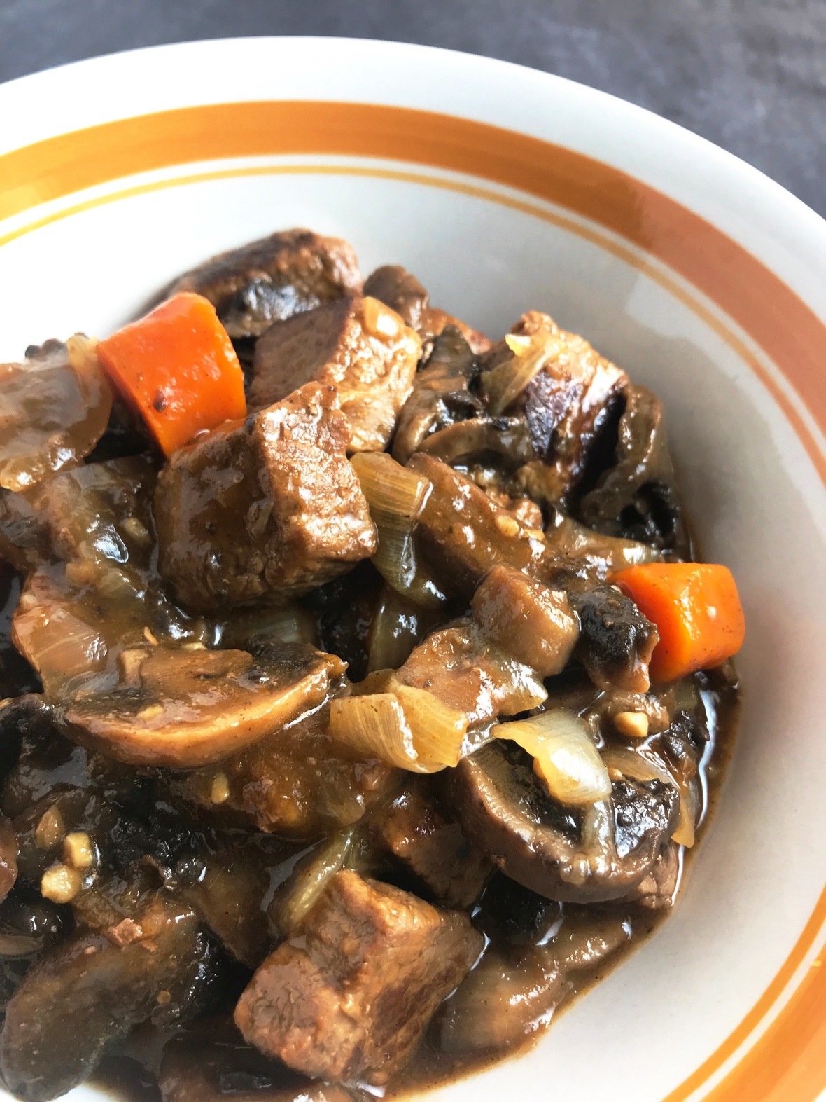Easy Slow Cooker Beef Burgundy