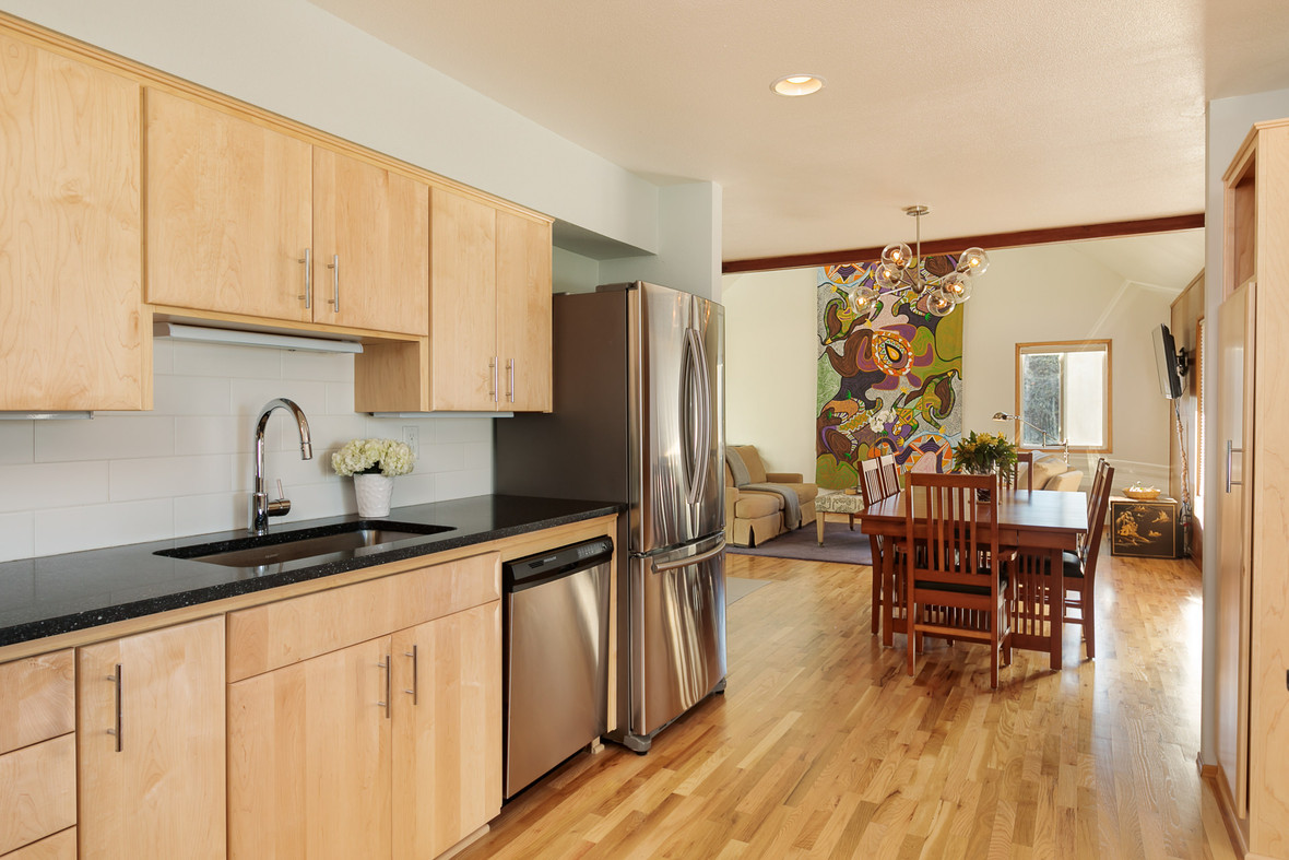 NEW LISTING ON SAUVIE ISLAND RIVER ISLAND REFUGE HOSTED OPEN TUES 12/